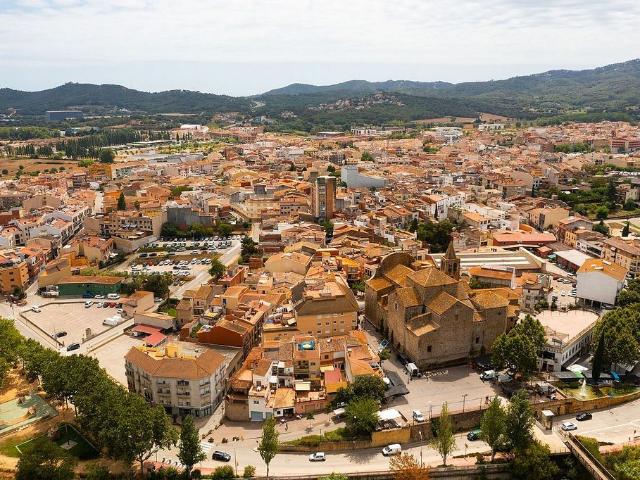 Bar en alquiler en Santa Perpètua de Mogoda, de 75 m² 7 habitaciones por 1.450