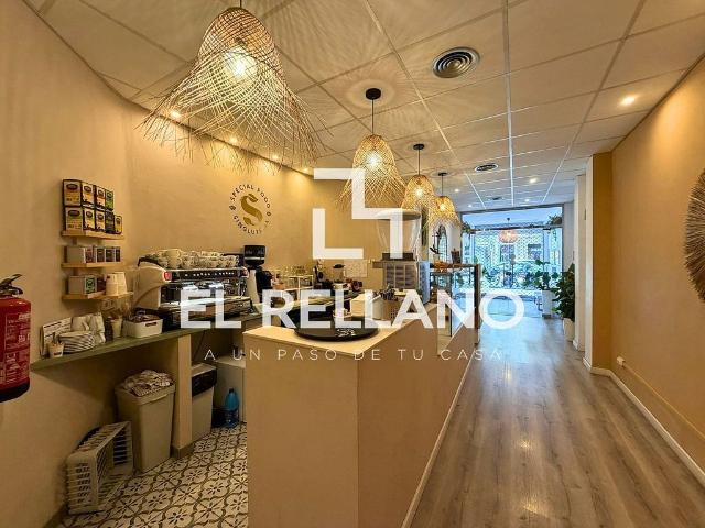 Bar en alquiler en paseo De Fabra i Puig, Barcelona, de 120 m² 1 habitación por 2.863