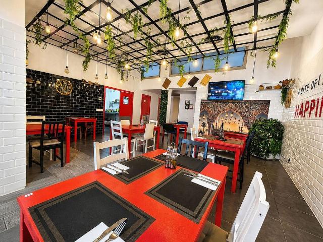 Bar en alquiler en plaza Del Sortidor, Barcelona, de 239 m² 4 habitaciones por 1.300