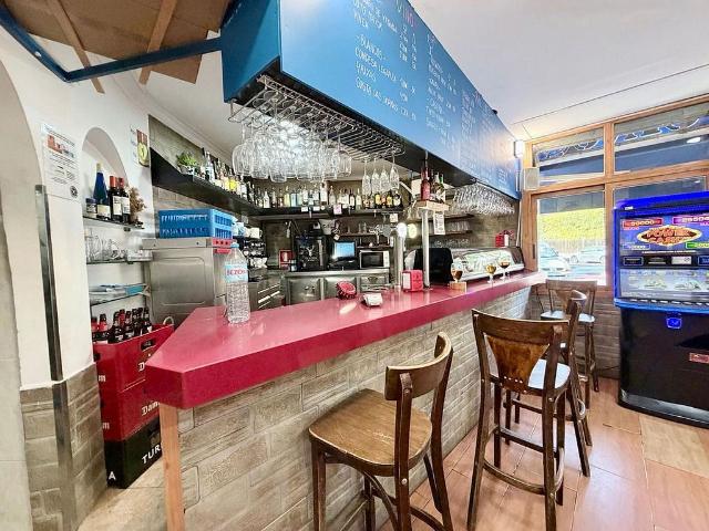 Bar en alquiler en Prat de Llobregat, El, de 45 m² por 950