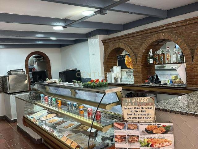 Bar en Fuengirola, Málaga Oportunidad Única