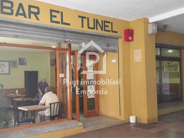 Bar en venta en calle Doctor Ferran, Figueres, de 95 m² por 58.000