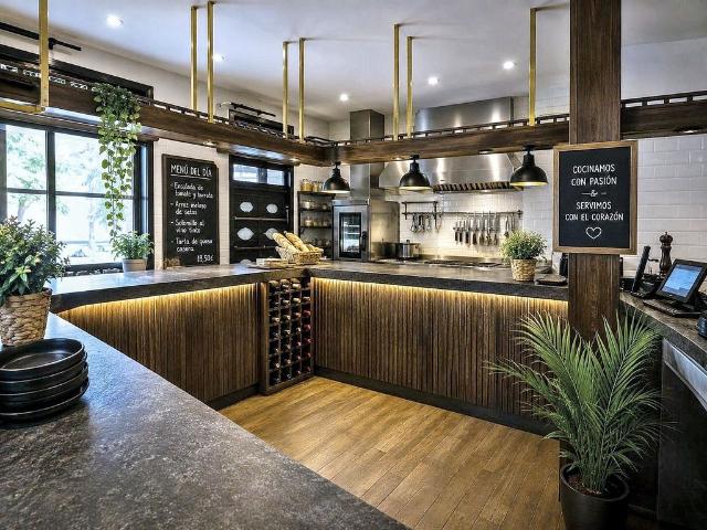 Bar en venta en calle De Claramunt, Barcelona, de 262 m² 4 habitaciones por 275.000