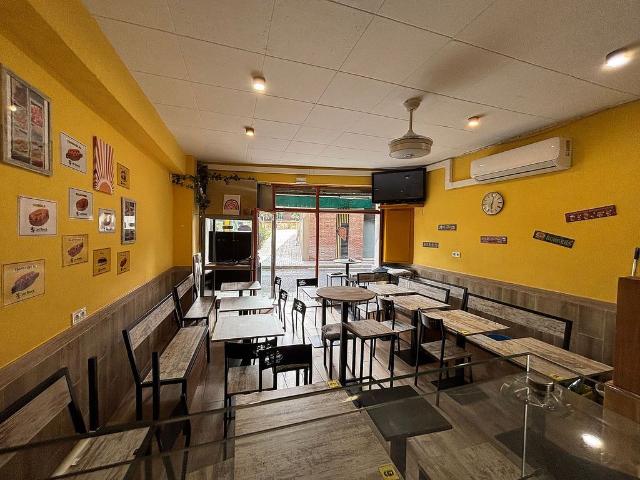 Bar en venta en calle De Les Ciències, Barcelona, de 40 m² 1 habitación por 169.000