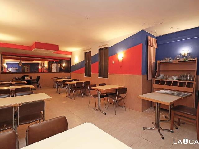 Bar en venta en calle De Lleida, Barcelona, de 116 m² 4 habitaciones por 410.000