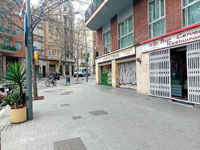Bar en venta en calle De Mallorca, Barcelona, de 120 m² 2 habitaciones por 420.000