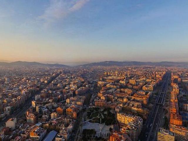 Bar en venta en Barcelona, de 70 m² 2 habitaciones por 270.000