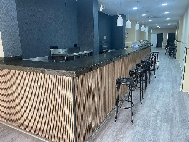 Bar en venta en Reus, de 174 m² 4 habitaciones por 85.000