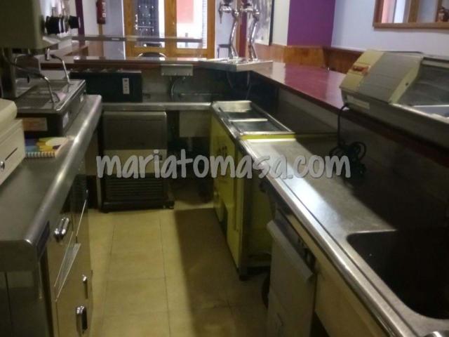 Bar equipado de 100m2, junto a estación de tren de Barakaldo para INVERSIONISTAS