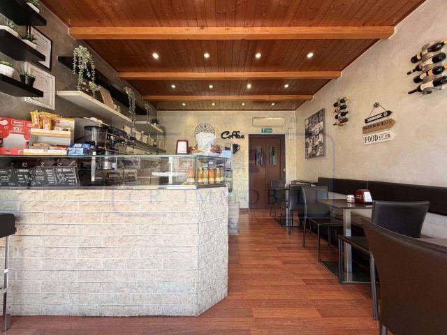 Bar in vendita a Novate Milanese