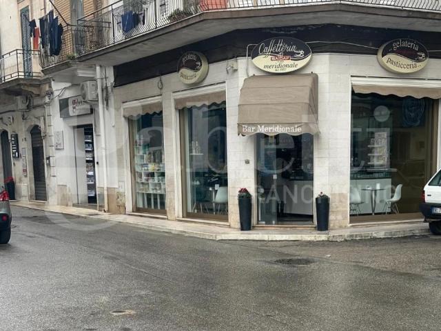 Bar in vendita a Ostuni