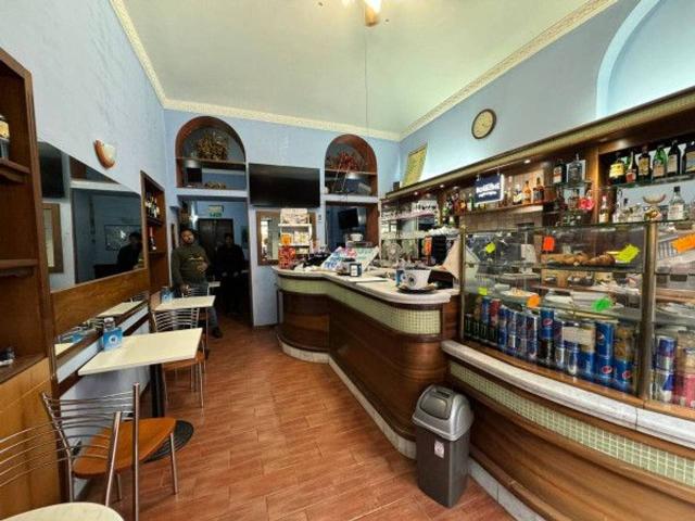 Bar in vendita a Torino