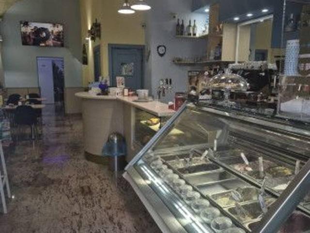 Bar in vendita a Trani
