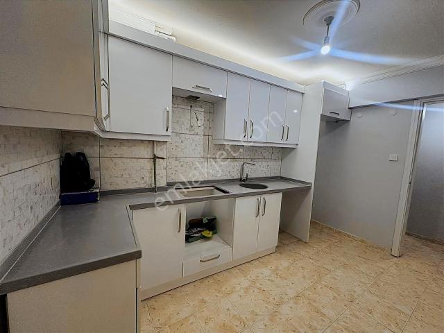 Barış Mah Geniş Ve Konforlu 3+1 Kiralık Daire