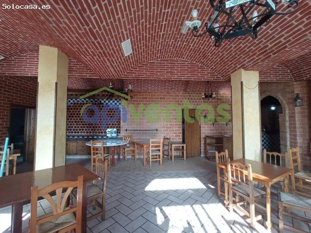 Bar Mesón Restaurante RUSTICO Y Heladeria