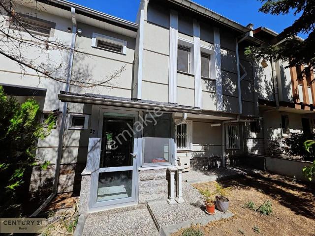 Barış Sitesi'nde Kiralık Villa/ Vılla For Rent In Barış Site