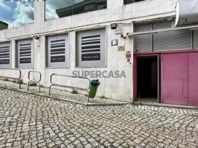 Bar para Venda na Bobadela Excelente Oportunidade de Negócio