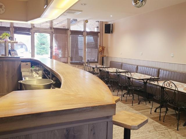 Bar Restaurant avec logements Emplacement central Cast. 140m² Castelsagrat