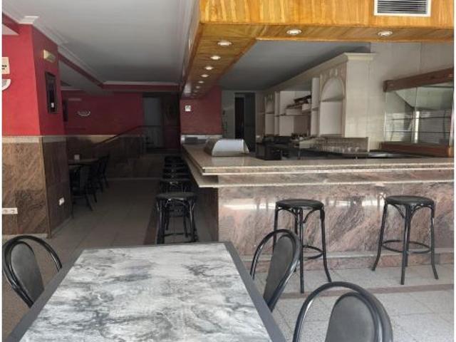 Bar Restaurante de 158 m2 Totalmente Equipado y Listo para Operar. Alta Rentabilidad
