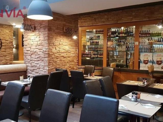 Bar Restaurante en venta con inquilino en el centro de Logroño