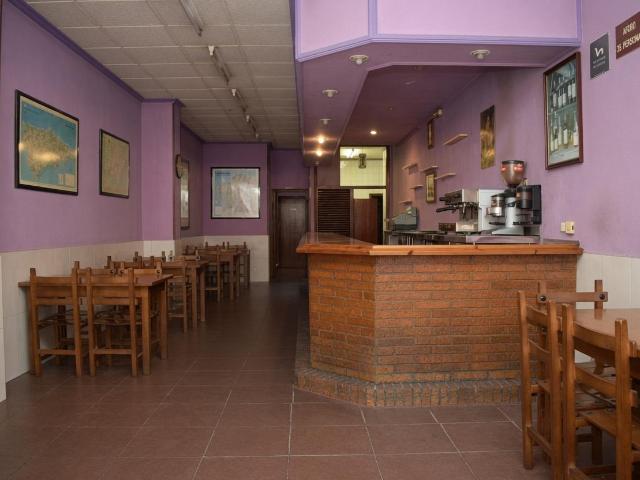 BAR RESTAURANTE LISTO PARA EMPEZAR A TRABAJAR EN PLENO OVIEDO – C/ FÉLIX ARAMBURU, 3