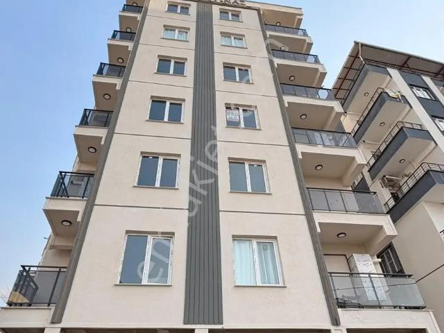 Barak Emlak'tan Merkezi Konumda Kiralık 1+1 Eşyasız Daire