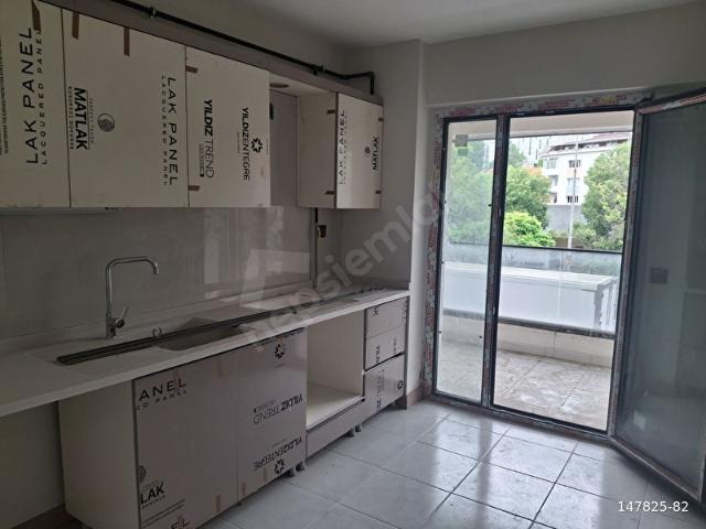 BARAJYOLUNDA 3+1 CADDE ÜZERİ ÇOK KEYİFLİ DAİRE 72.000