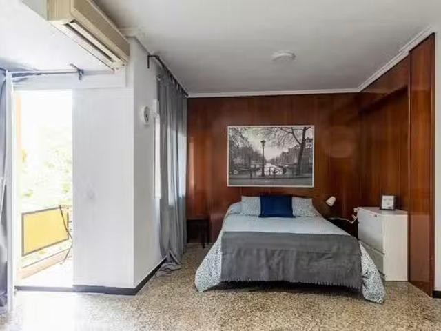 ¡En alquiler! Habitación en Avenida Amado Granell Mesado, Mont.
