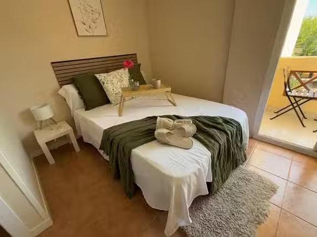 ¡Renta! Habitación en Avenida de Portugal, Latina