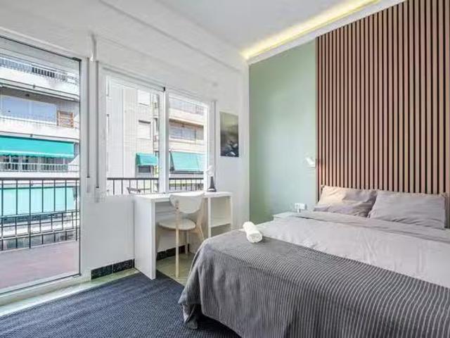 ¡Oferta! Habitación en Avinguda d'Aguilera, Benalúa