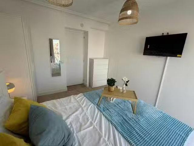 Acogedor Habitación en Avinguda Novelda, Los Ángeles