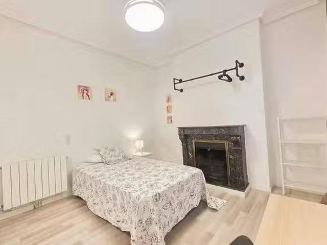 ¡Recién llegado! Habitación en Calle de Atocha, Centro