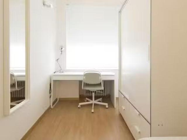 ¡Oferta! Habitación en Calle de la Princesa, Argüelles