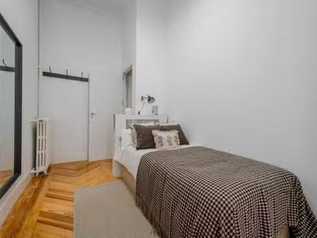 ¡Recién llegado! Habitación en Calle de Núñez de Balboa, Salam.