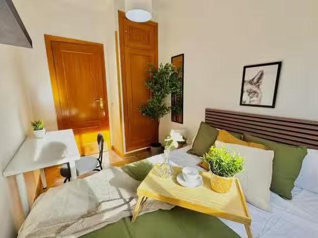 Barato Habitación en Calle del Golfo de Salónica, Hortaleza
