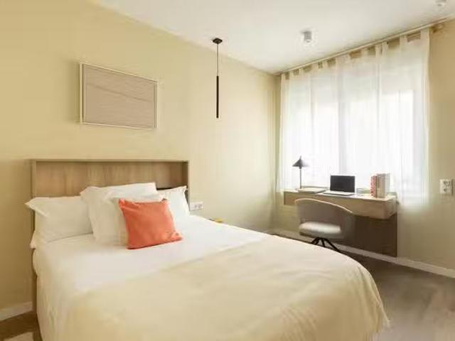 Único Habitación en Calle Donoso Cortés, Gaztambide