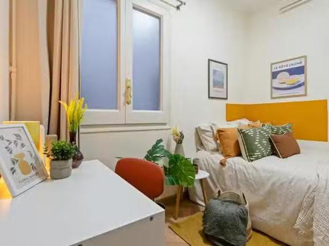 ¡Recién llegado! Habitación en Carrer de Buenos Aires, L'Eixam.