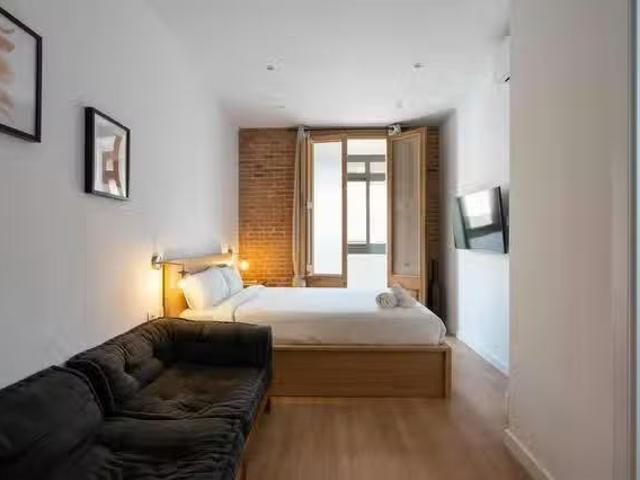 ¡Recién llegado! Habitación en Carrer de la Providència, Vila.