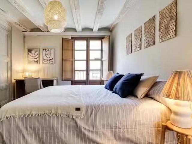 Acogedor Habitación en Carrer de les Heures