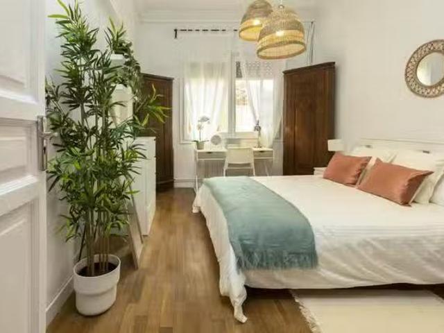 Bonito Habitación en Carrer de Muntaner, Sarrià Sant Gervasi