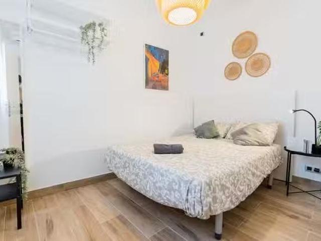 Encantador Habitación en Carrer de Sant Pere Mitjà