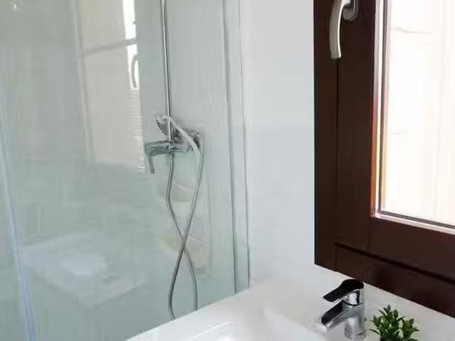 Único Habitación en Carrer de Santa Madrona