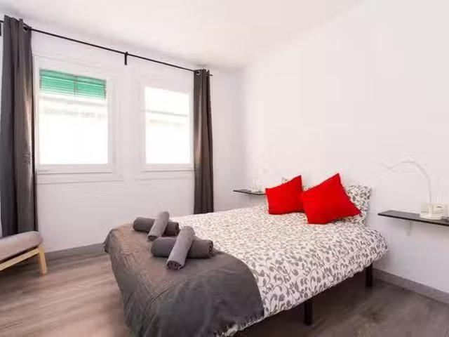 ¡Recién llegado! Habitación en Carrer de Pareto