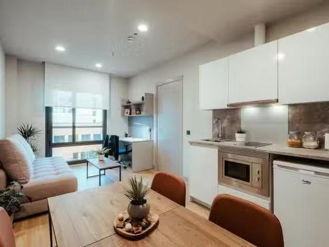 Acogedor Habitación en Carrer de Puigcerdà, Sant Martí