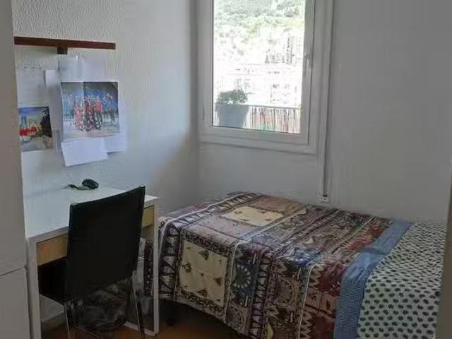 ¡En alquiler! Habitación en Carrer de Tiro, Sant Genís dels Ag.