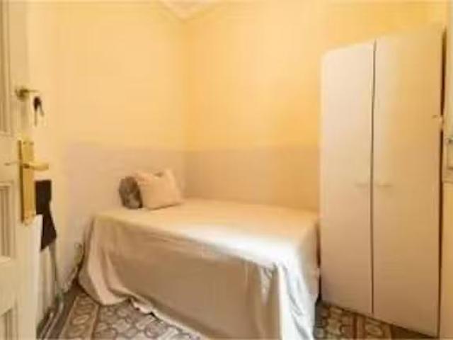 Bonito Habitación en Carrer de Trafalgar, L'Eixample