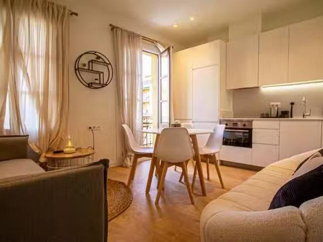 Nuevo Habitación en Carrer de València