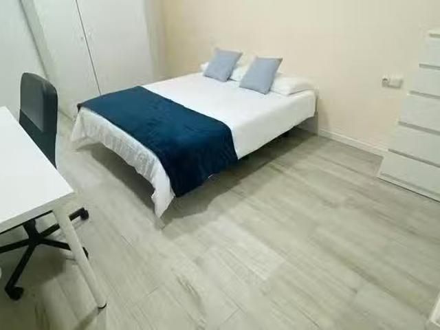 Bonito Habitación en Carrer del Convent Santa Clara, Sant Fran.