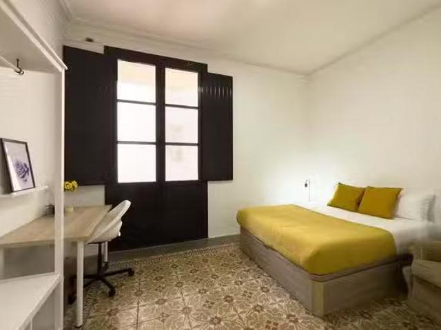 Nuevo Habitación en Carrer Nou de la Rambla