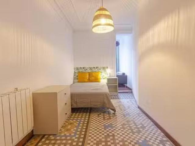 Bonito Habitación en Gran Via de les Corts Catalanes, L'Eixample
